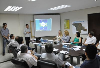 Autoridades municipais se reuniram com empresários locais -