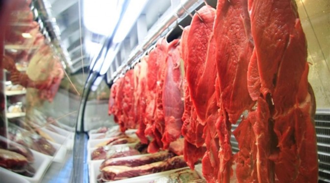 Compradores afirmam que aumento do consumo tem elevado preços das proteínas nos frigoríficos - Foto: Governo de MS