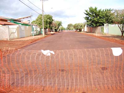 Ainda de acordo com o secretário, a Prefeitura acompanha a execução de todas as obras de pavimentação asfáltica - Ainda de acordo com o secretário, a Prefeitura acompanha a execução de todas as obras de pavimentação asfáltica -