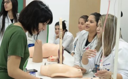 Acadêmicas do curso de Enfermagem da Unigran em Campo Grande - Foto: Divulgação