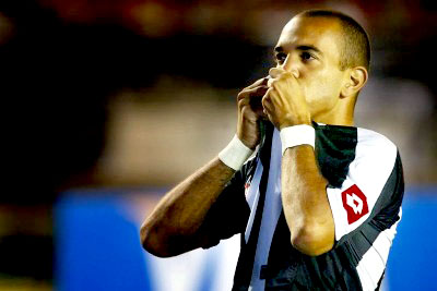 Diego Tardelli é a aposta dos mineiros para vencer o Fluminense no Maracanã -
