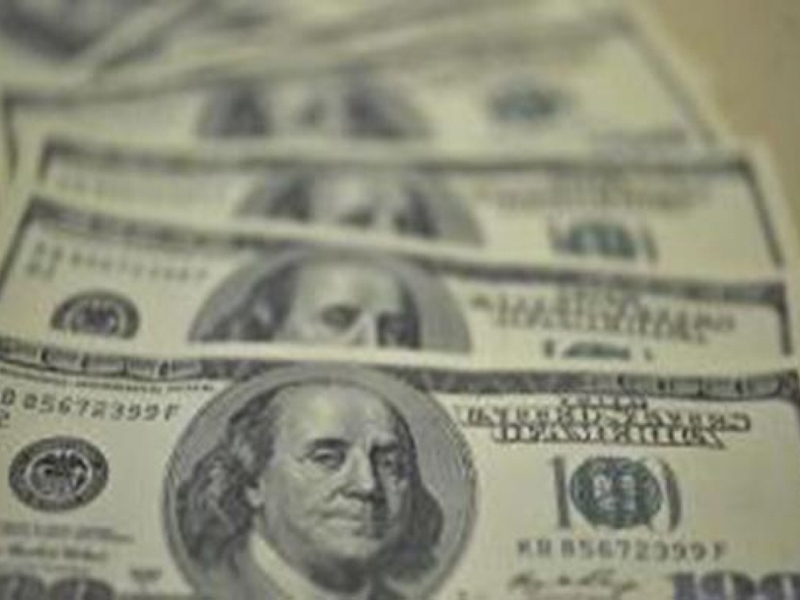 O dólar voltou a ser cotado abaixo de R$ 4 - Arquivo/Agência Brasil O dólar voltou a ser cotado abaixo de R$ 4 - Arquivo/Agência Brasil