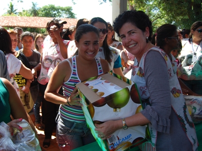 Entrega aconteceu na sede da Secretaria de Assistência Social, na manhã de ontem -