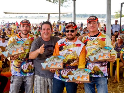 Além de vencer o torneio, um dos competidores pescou o maior peixe do circuito -