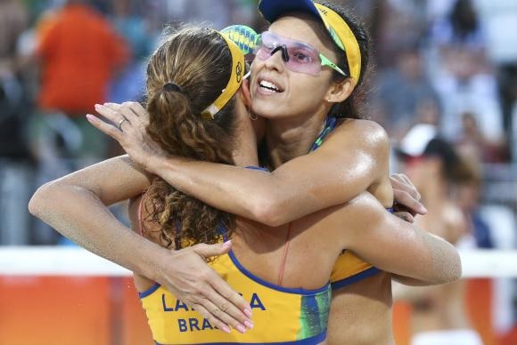 Larissa e Talita venceram as norte-americanas Lauren Fendrick e Brooke Sweat por 2 sets a 0 - Reuters/Ruben Sprich/Direitos Reservados