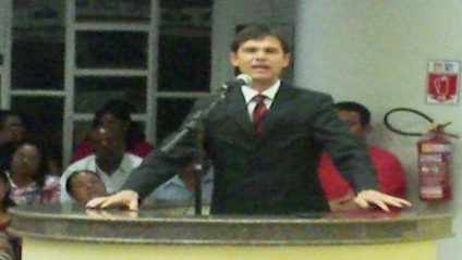 Maycol Queiroz em pronunciamento na tribuna da Câmara - Foto/Roberto Chamorro Maycol Queiroz em pronunciamento na tribuna da Câmara - Foto/Roberto Chamorro