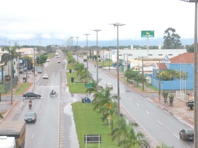 Na avenida Ranulpho Marques, o engenheiro Marinho disse que serão implantados dois controladores de semáforos -