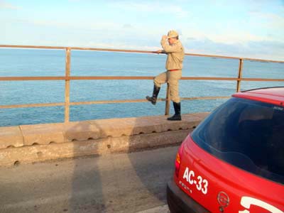 De acordo com os bombeiros, o resgate foi complexo porque aconteceu em período noturno - De acordo com os bombeiros, o resgate foi complexo porque aconteceu em período noturno -