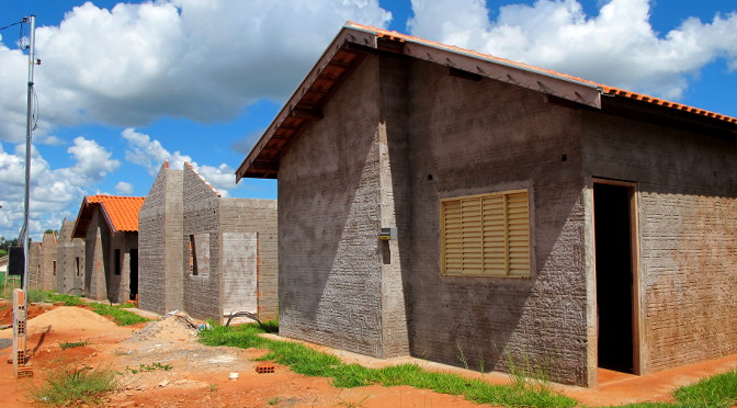 Mais de 600 casas em construção em 35 municípios - Divulgação/assessoria