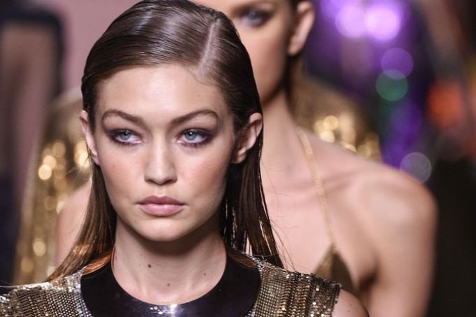 8 fatos surpreendentes que podem deixar seu cabelo oleoso 8 fatos surpreendentes que podem deixar seu cabelo oleoso