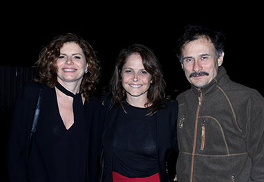 Elenco se reúne para assistir o 1° capítulo de Justiça Elenco se reúne para assistir o 1° capítulo de Justiça