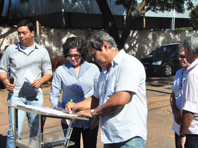 Ordem de serviço foi assinada na manhã de quarta (08) - Ordem de serviço foi assinada na manhã de quarta (08) -