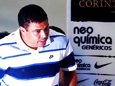 Ronaldo diz ter distúrbio e lamenta críticas sobre peso - Ronaldo diz ter distúrbio e lamenta críticas sobre peso -