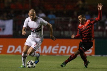Partida teve emoção do começo ao fim, com gol nos acréscimos - Rubens Chiri/SPFC