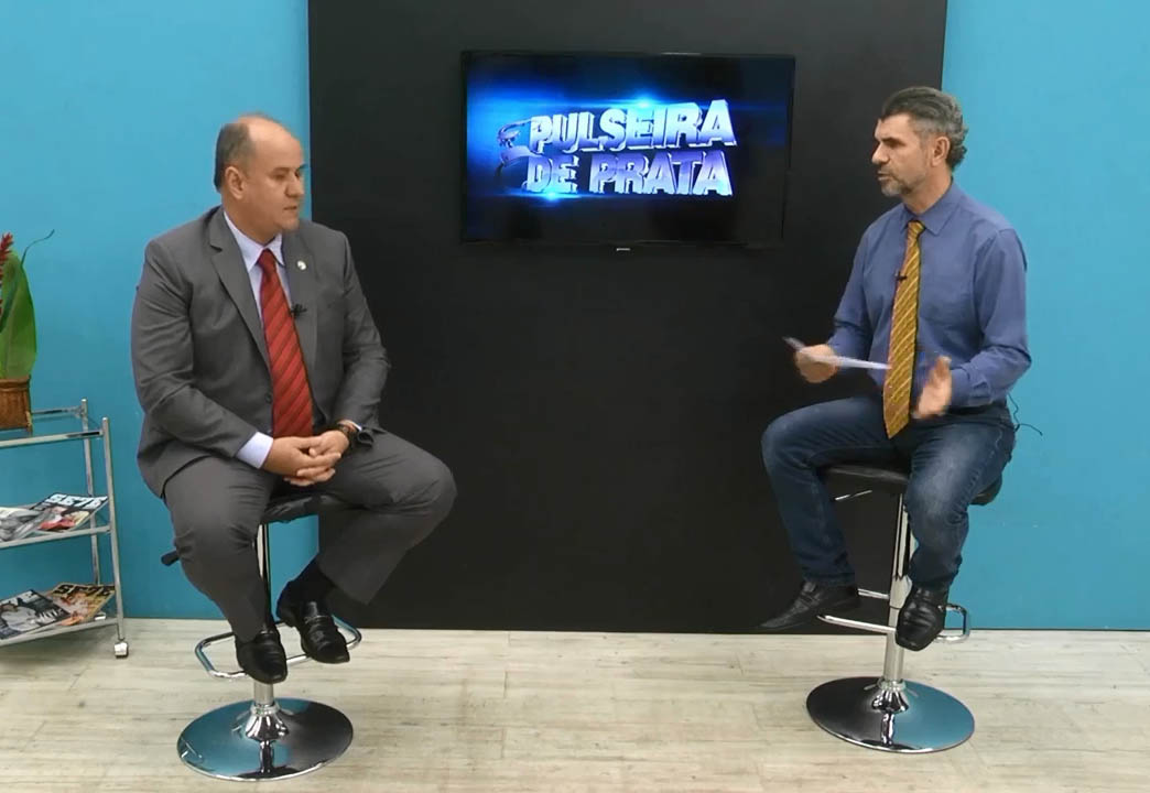 Makert, durante entrevista ao jornalista Valdecir Cremon, no programa Pulseira de Prata da TVC HD Canal 13.1 - Reprodução/TVC