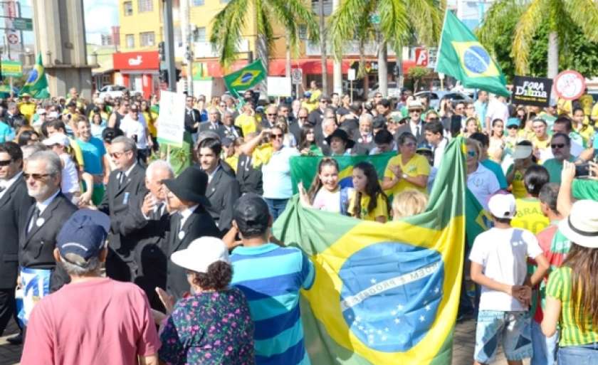 Três-lagoenses aderem à manifestação nacional marcada para este domingo