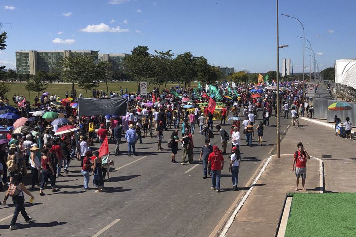 Bloqueio de 30% dos recursos, inicialmente anunciado pelo MEC, diz respeito às despesas discricionárias das universidades federais - José Cruz/Agencia Brasil