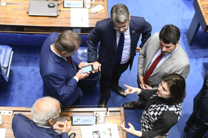 Simone Tebet  articula e consegue aprovação em tempo recorde a posse de armas em área rural - Foto:Marcos Oliveira/Agência Senado
