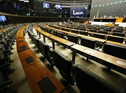 Eleições deste ano esvaziaram o Senado e indefinição de eleitos atrapalhou votação de MP - Agência Brasil