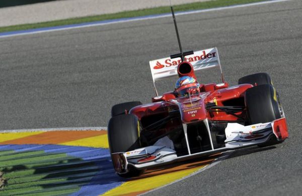 O tempo de Vettel foi o melhor até boa parte da quarta e, após ser superado por Alonso - O tempo de Vettel foi o melhor até boa parte da quarta e, após ser superado por Alonso -