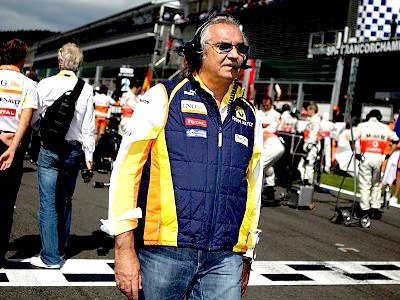 Ordem para Nelsinho Piquet bater teria vindo de Flavio Briatore -