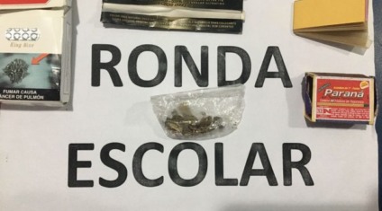 O jovem de 18 anos foi indiciado por corromper ou facilitar a corrupção de menor - Divulgação/PM