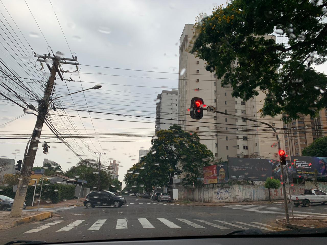 Segundo meteorologia, a chuva cai até quarta-feira (23) em todas as regiões do Estado - Foto: Isabelly Melo/CBN