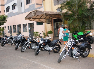 Motoqueiros começaram a reservar hotel há mais de quatro meses. -