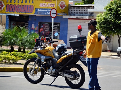 Agentes de trânsito deverão realizar blitzes na cidade nos próximos dias -