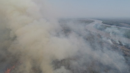 Áreas de difícil acesso complicam trabalho de combate ao fogo - Divulgação/Corpo de Bombeiros
