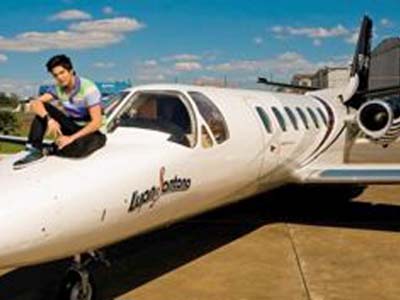 Luan e seu novo "brinquedinho" -