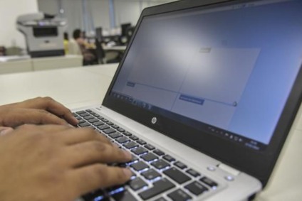 Hoje (12) foi lançada uma outra ferramenta que pode ajudar os investidores na hora de escolher a instituição financeira - Marcello Casal/Agência Brasil