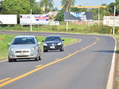 BR-262 não possui acostamento - BR-262 não possui acostamento -