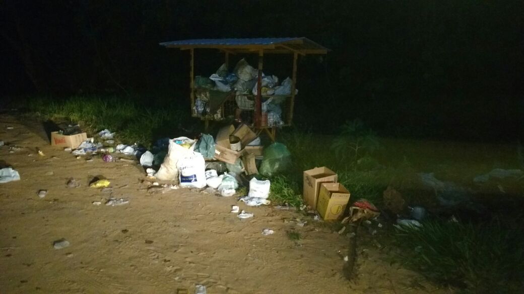 Lixeira está localizada em uma estrada vicinal no km 20, da BR-158, - Arquivo/Pessoal