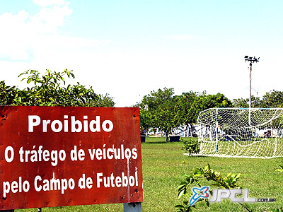 QG do time de futebol do Misto é descoberto -