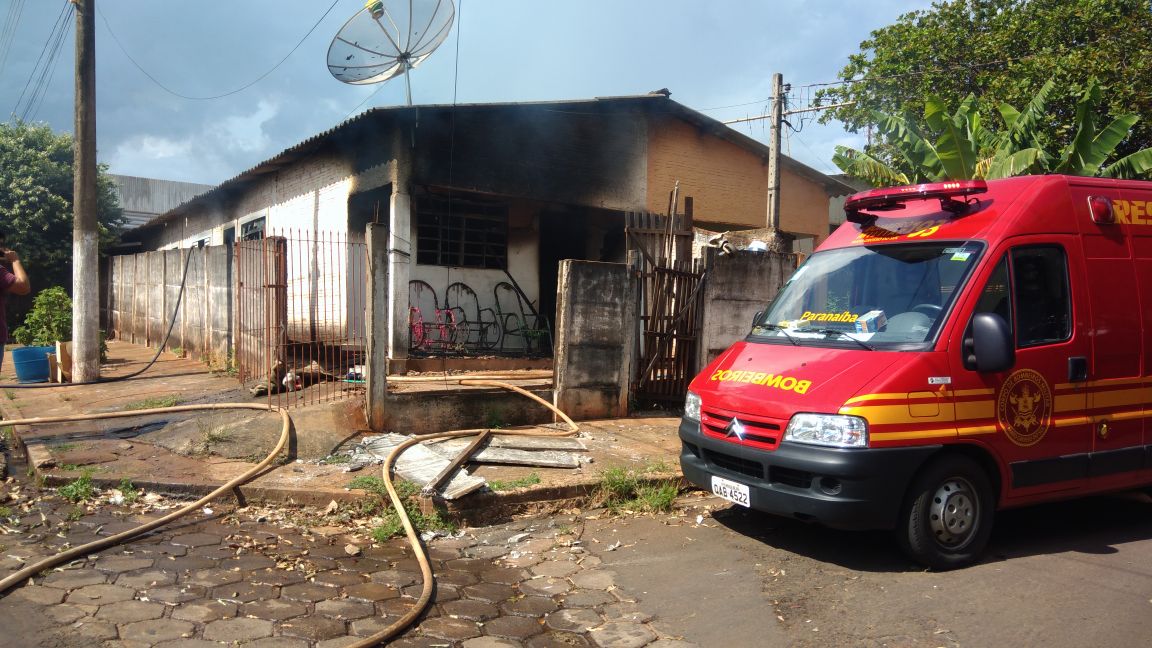 Os moradores acreditam que um aparelho celular tenha explodido - Lucas dos Anjos/JPNEWS