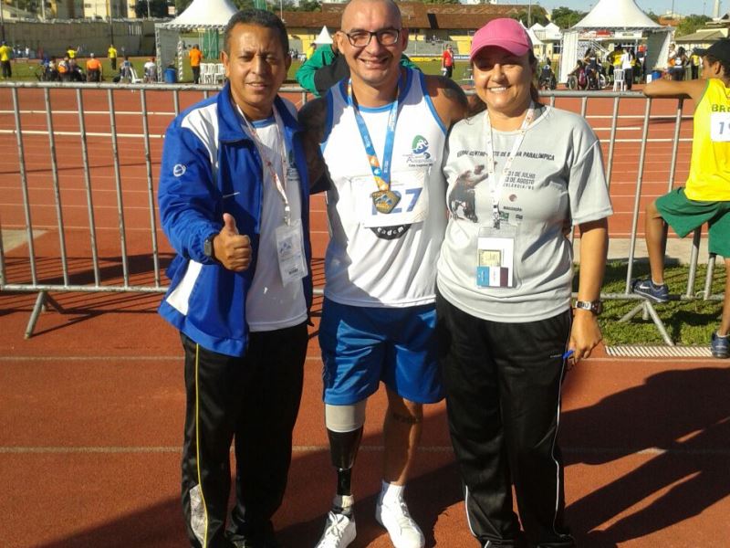 Há apenas seis meses Felipe Araújo treina como atleta de paratletismo - Divulgação