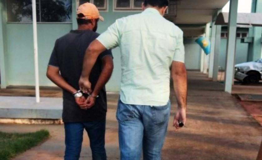 Homem foi preso após a ex-mulher denunciá-lo por violência doméstica à Polícia Civil, em Três Lagoas, no mês de setembro de 2017 - Divulgação/Polícia Civil