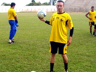 Sandrinho durante um dos treinamentos do Misto no "Madrugadão" -