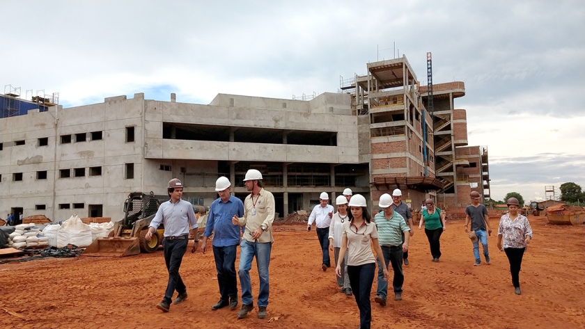 Secretário estadual de Saúde,Geraldo Resende, visitou as instalações do Hospital Regional de Três Lagoas - Divulgação