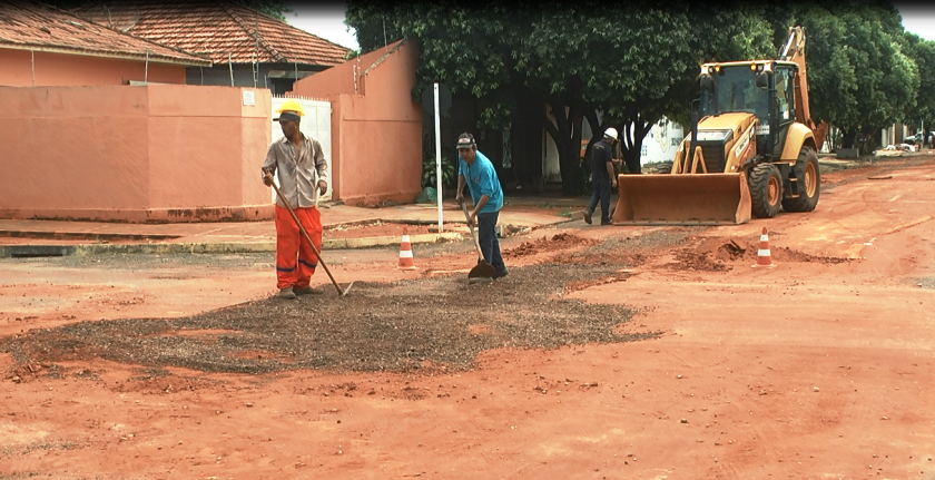 Após obras de saneamento, prefeitura dará início no recapeamento de ruas