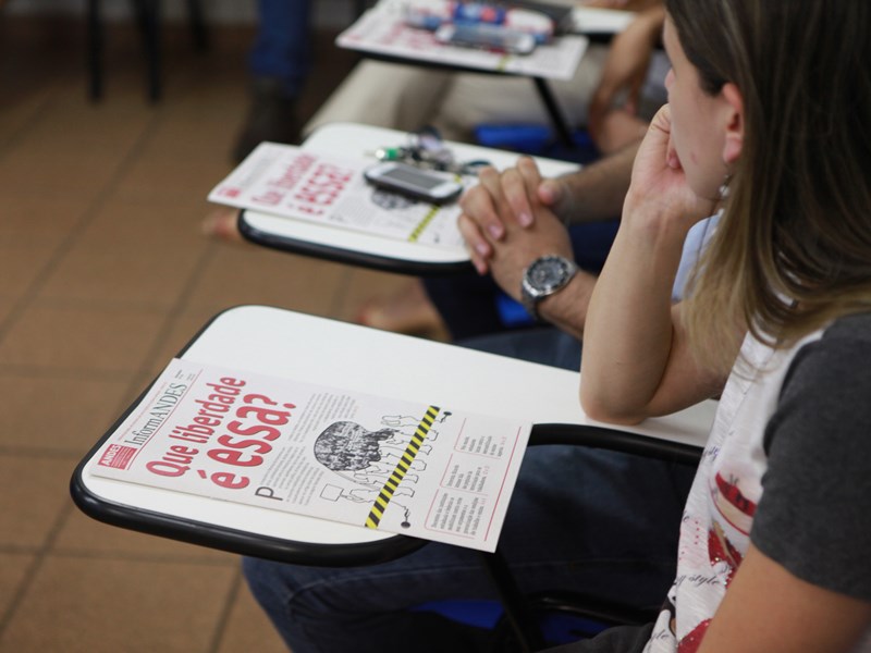 Professores se reuniram na tarde de ontem para discutir as propostas  - Elias Dias