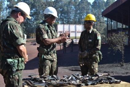 Foram destruídas 1.825 armas irregulares, ação aconteceu em Campo Grande e contou com equipes de três batalhões. - Divulgação Foram destruídas 1.825 armas irregulares, ação aconteceu em Campo Grande e contou com equipes de três batalhões. - Divulgação