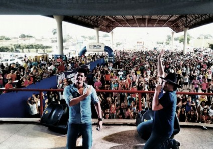 Festa recebeu várias duplas sertanejas de sucesso
