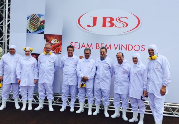 Reinaldo Azambuja em visita à JBS antes das delações