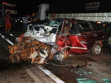 Motoristas morreram no local do acidente - Divulgação/Thiago Apolinário