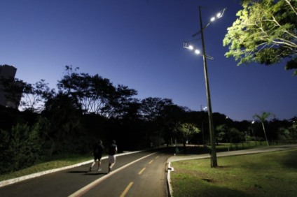 Nova iluminação também vai garantir maior segurança para a população que frequenta o parque à noite - Saul Schrann/Subcom Nova iluminação também vai garantir maior segurança para a população que frequenta o parque à noite - Saul Schrann/Subcom