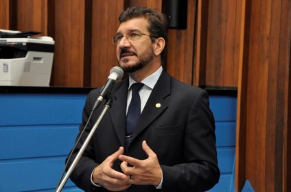 Presidente da Frente Parlamentar da Educação, deputado estadual Pedro Kemp, irá encaminhar o pedidos da categoria ao Executivo - Foto: Luciana Nassar/ALMS