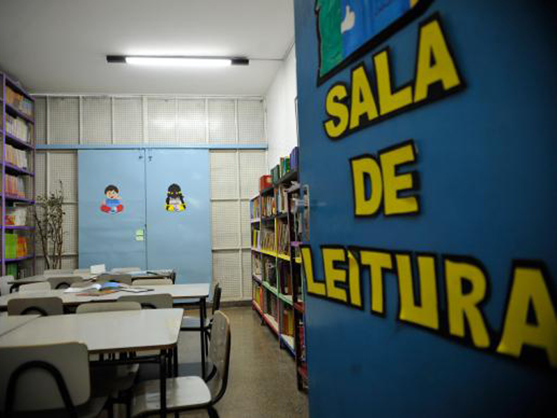 Escolas públicas precisam construir mais de 64,3 mil bibliotecas até 2020 para cumprir meta prevista em lei - Fabio Rodrigues Pozzebom/Agência Brasil