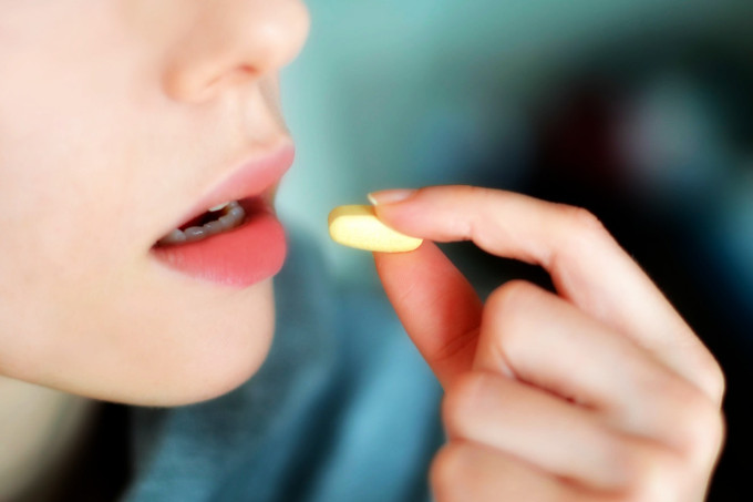 Atenção: a automedicação pode colocar a sua saúde em risco! Atenção: a automedicação pode colocar a sua saúde em risco!